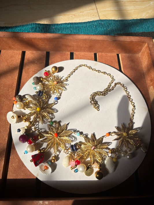 Coastal Charm (golden)